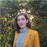 Etudiante avec le sourire, je donne des cours avec plaisir !
